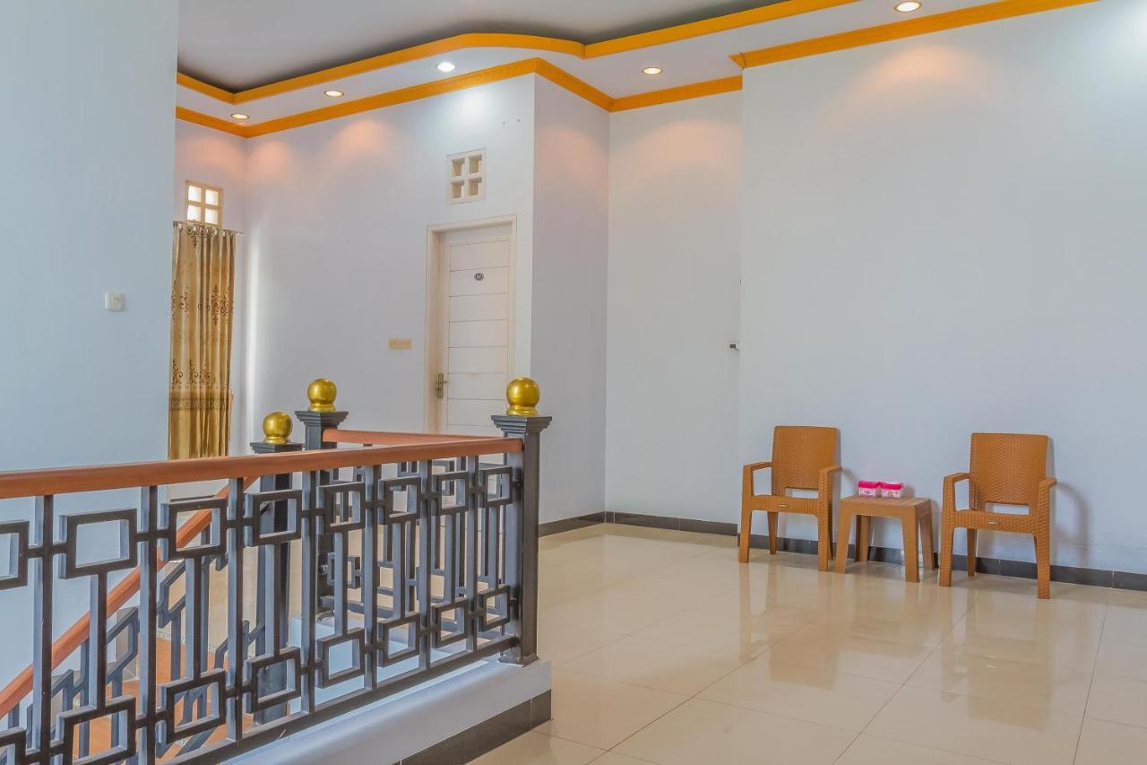 Reddoorz Syariah @ Puri Kalijaga Street Hotel Cirebon Exterior photo