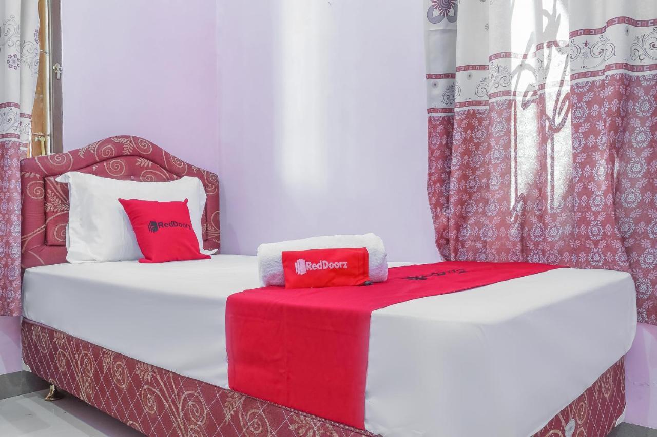 Reddoorz Syariah @ Puri Kalijaga Street Hotel Cirebon Exterior photo